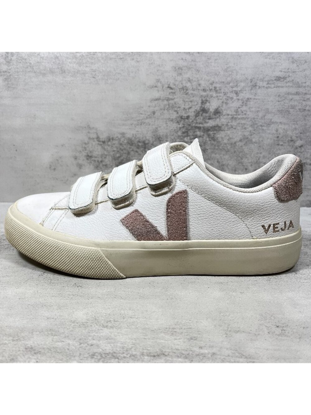 Veja Recife Straps Leather Sneakers - Women's Size 6 - White